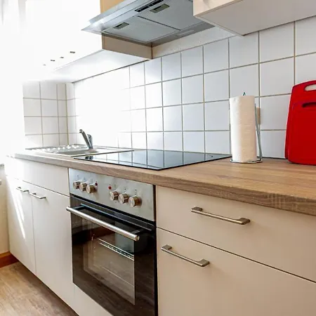 Gaeste- & In Sonderhausen Guentherstrasse 25 아파트 *